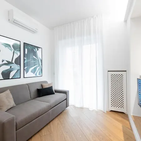 White Flat Gallia Apartment