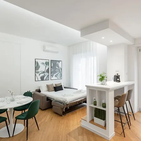 White Flat Gallia * Rome