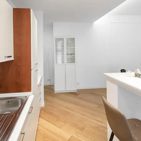 Apartment White Flat Gallia