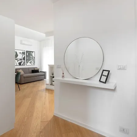 Apartment White Flat Gallia